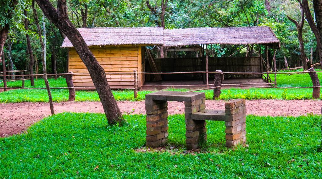 فندق Woodlands ليلونغوي المظهر الخارجي الصورة