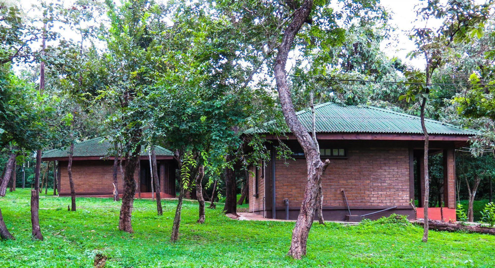 فندق Woodlands ليلونغوي المظهر الخارجي الصورة